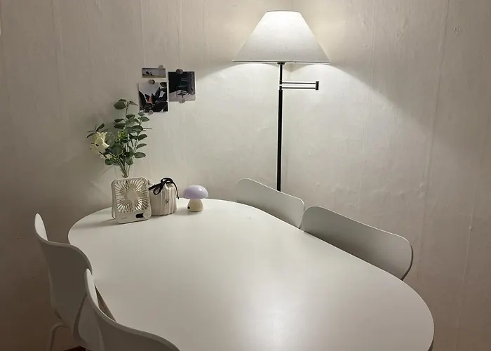 Willa Sinnonhyeon Station 3-minute Walk, Gangnam Plastic Surgery Hospital, Ideal For Shopping, Airport Bus, Washer And Dryer, 2br, Free Luggage Storage *