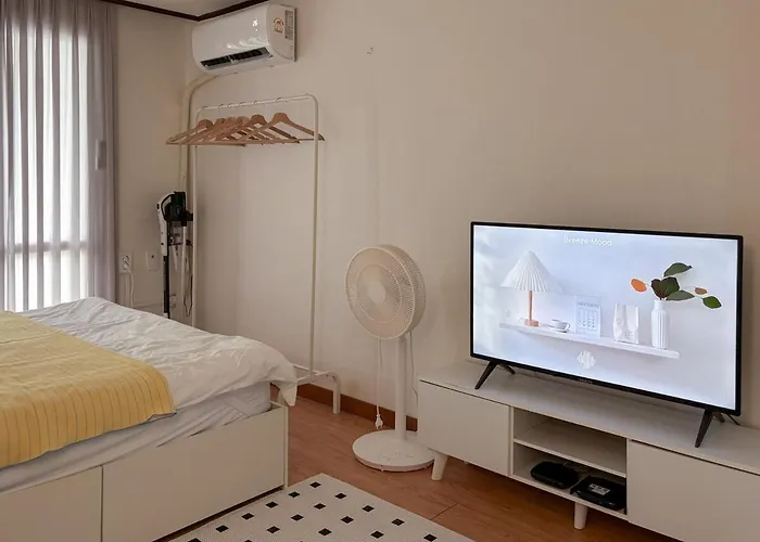 Willa Sinnonhyeon Station 3-minute Walk, Gangnam Plastic Surgery Hospital, Ideal For Shopping, Airport Bus, Washer And Dryer, 2br, Free Luggage Storage Seul