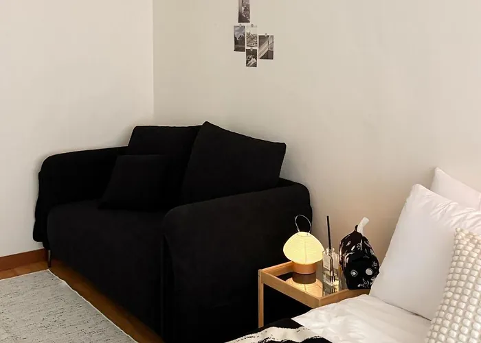 Sinnonhyeon Station 3-minute Walk, Gangnam Plastic Surgery Hospital, Ideal For Shopping, Airport Bus, Washer And Dryer, 2br, Free Luggage Storage Willa Seul