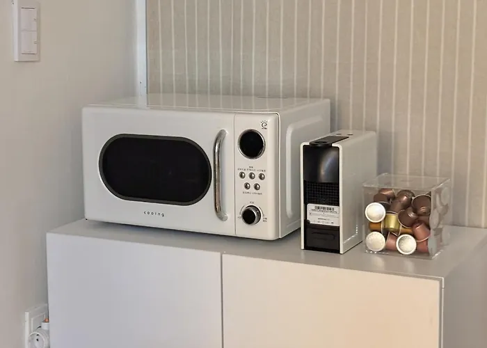 Sinnonhyeon Station 3-minute Walk, Gangnam Plastic Surgery Hospital, Ideal For Shopping, Airport Bus, Washer And Dryer, 2br, Free Luggage Storage * Seul