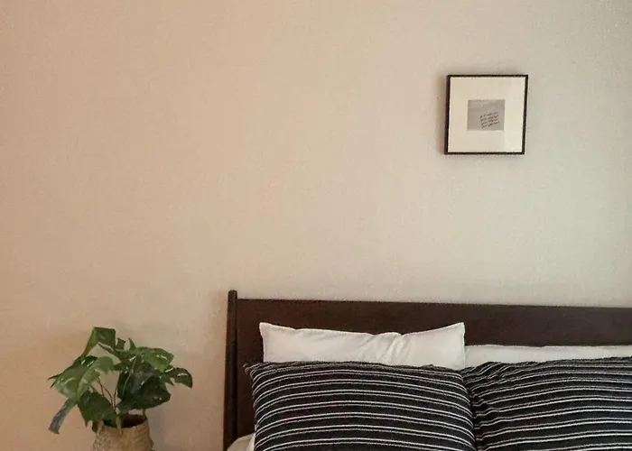 Willa Sinnonhyeon Station 3-minute Walk, Gangnam Plastic Surgery Hospital, Ideal For Shopping, Airport Bus, Washer And Dryer, 2br, Free Luggage Storage